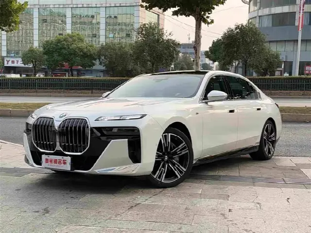 BMW 7 Series 2023, новый