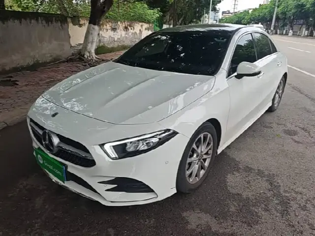Mercedes-Benz A-Class 2021, 49 400 км