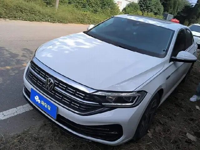 Volkswagen Sagitar L 2024, 14 300 км