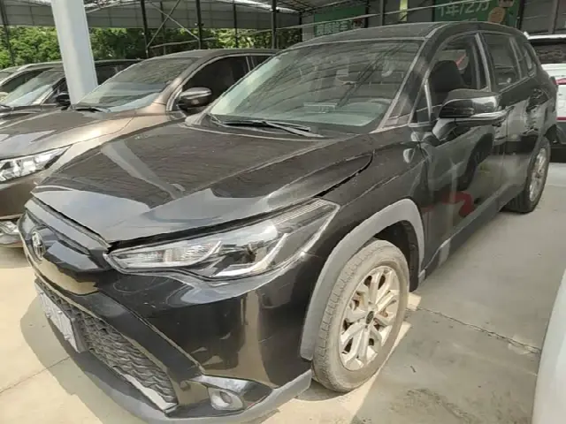 Toyota Frontlander 2023, 96 900 км