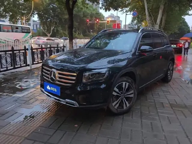 Mercedes-Benz GLB-Class 2024, 8 000 км