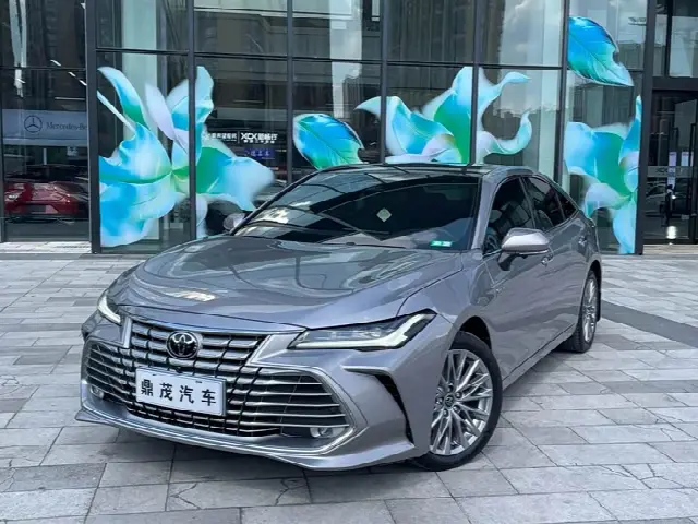 Toyota Avalon 2024, 9 500 км