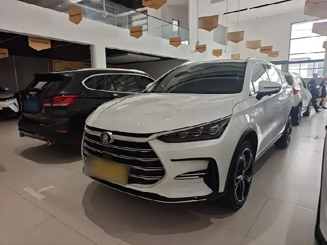 BYD Tang Hybrid/EV 2021, 14 000 км