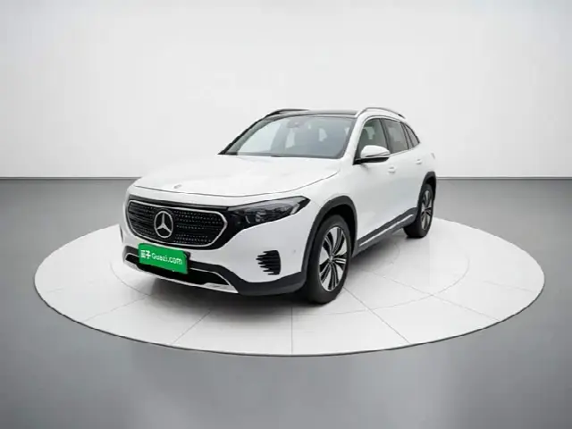 Mercedes-Benz EQB 2023, 47 800 км