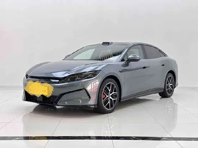 BYD Han L 2025, 6 200 км