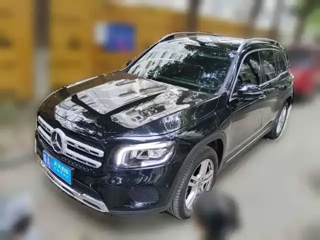 Mercedes-Benz GLB-Class 2023, 48 820 км