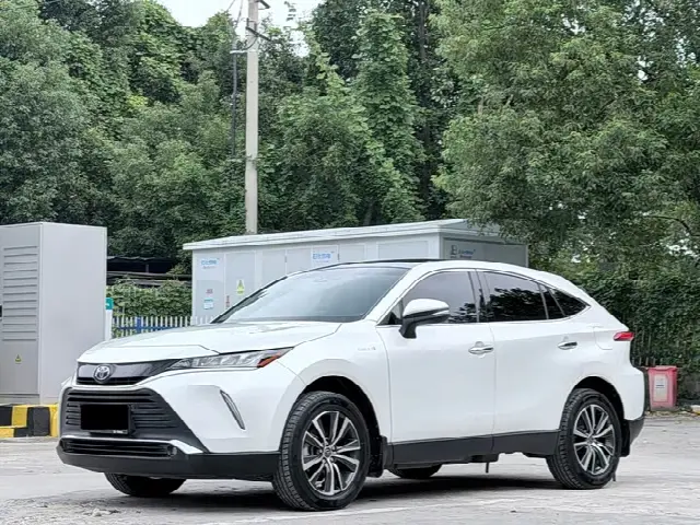Toyota Harrier 2023, 58 000 км