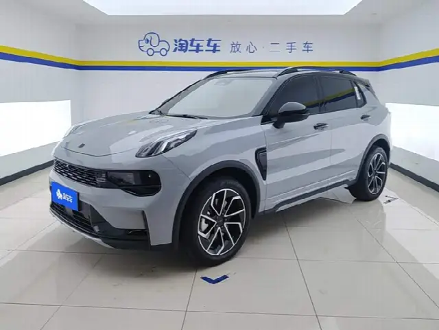 Lynk & Co 01 EM-P Hybrid 2023, 15 500 км
