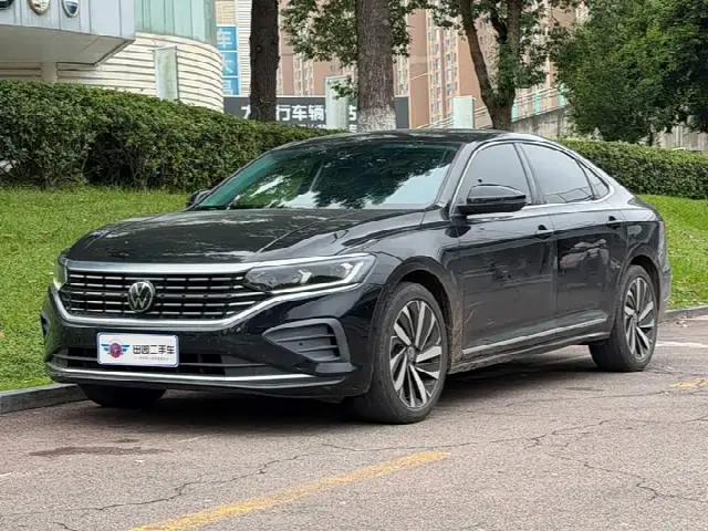 Volkswagen Passat 2025, 31 000 км