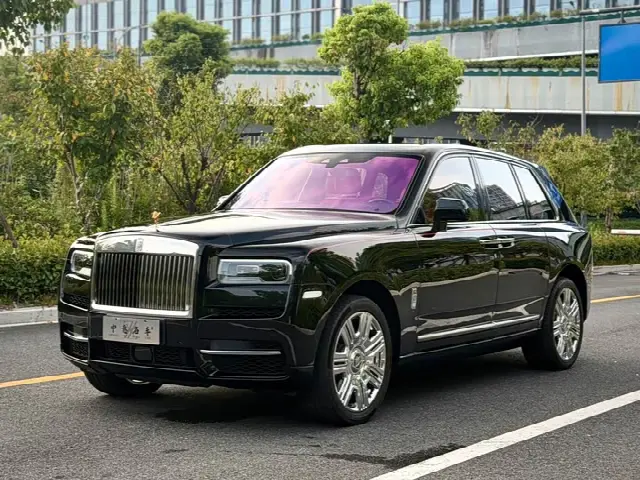 Rolls-Royce Cullinan 2024, 13 000 км
