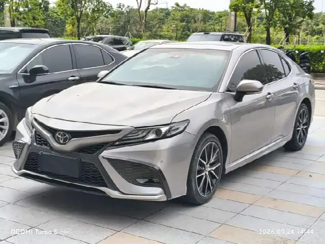 Toyota Camry 2023, 43 700 км