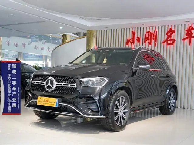 Mercedes-Benz GLE-Class 2025, 8 000 км