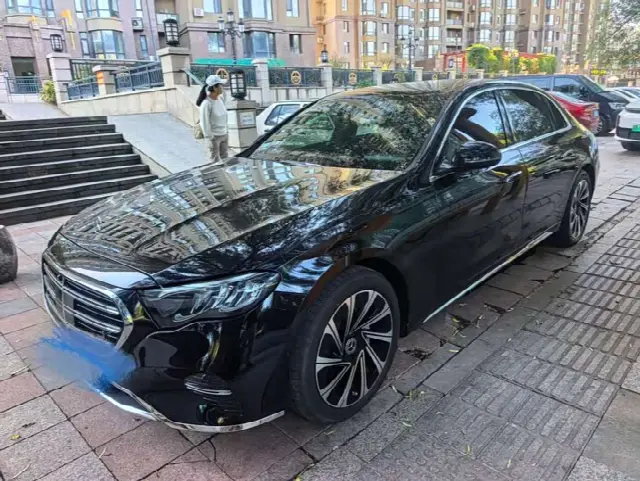 Mercedes-Benz E-Class 2024, 8 000 км