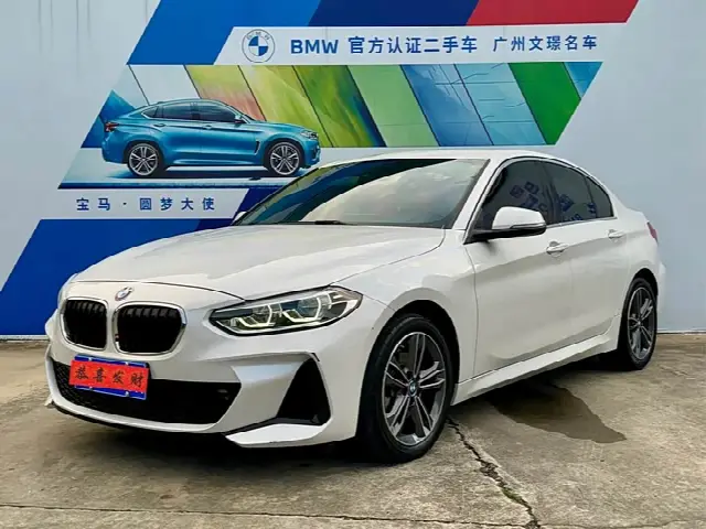 BMW 1 Series 2021, 61 000 км