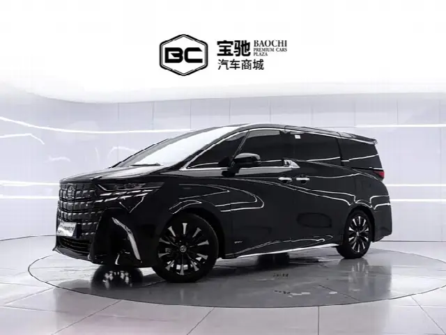 Toyota Alphard 2024, 13 000 км