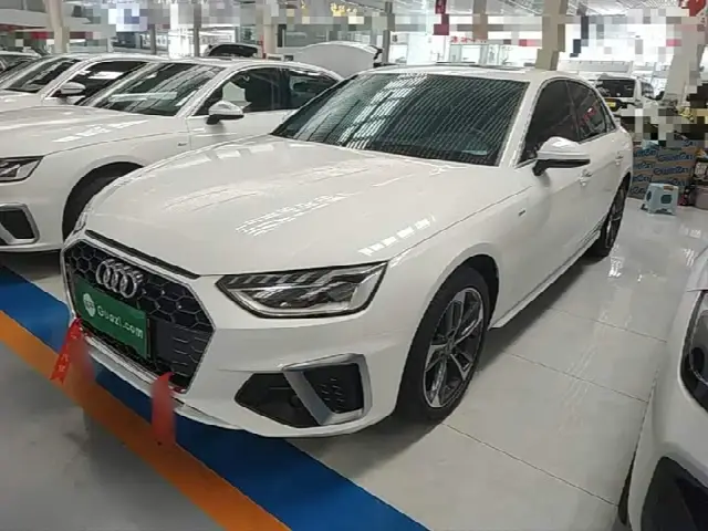 Audi A4L 2022, 44 000 км