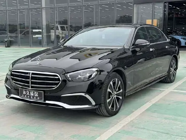 Mercedes-Benz E-Class Hybrid 2022, 46 000 км