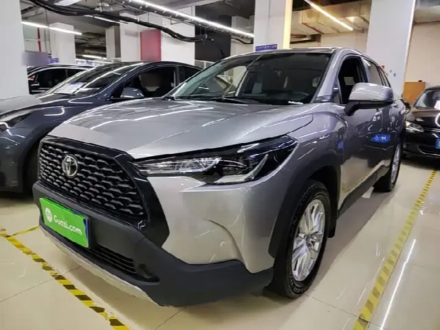 Toyota Corolla Cross 2024, 15 800 км