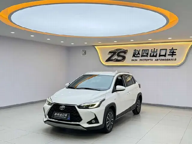Toyota Yaris L Hatchback 2022, 24 000 км