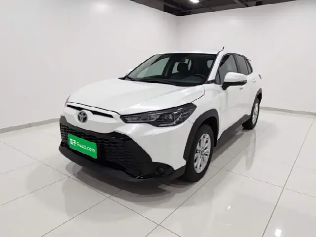 Toyota Frontlander 2024, 4 300 км