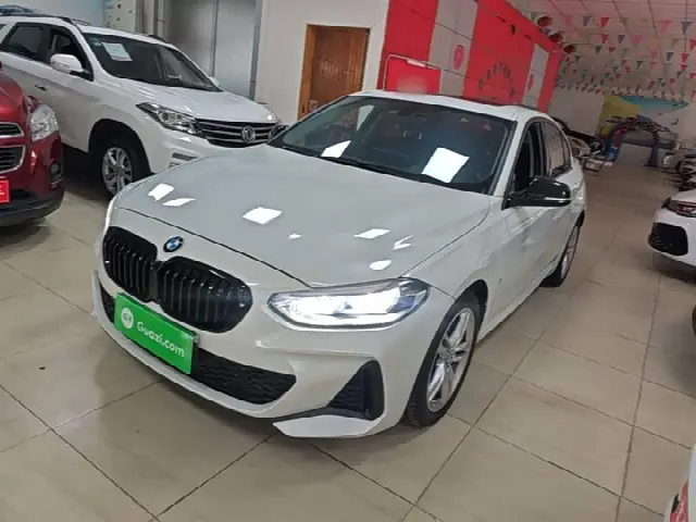 BMW 1 Series 2023, 23 400 км