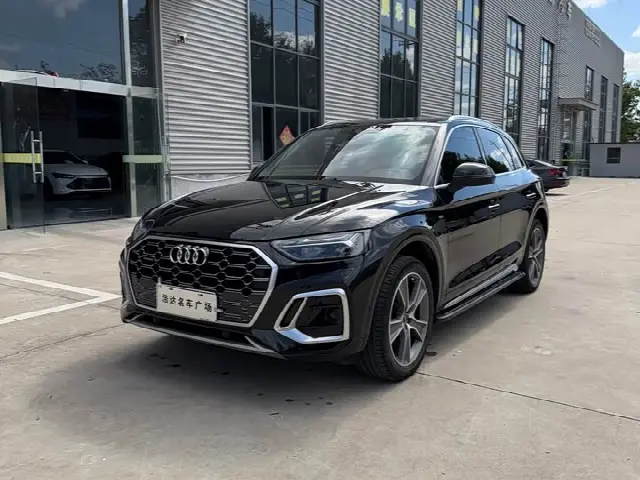 Audi Q5L 2022, 80 000 км