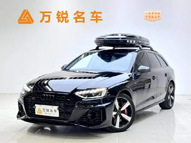Audi A4 2023, 29 000 км