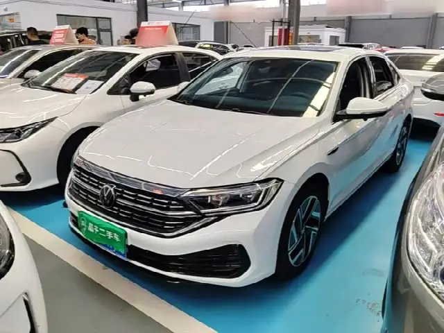 Volkswagen Sagitar L 2025, 11 500 км
