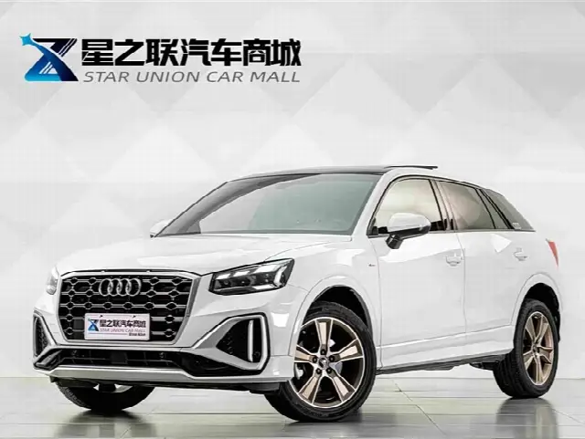 Audi Q2L 2024, 11 500 км