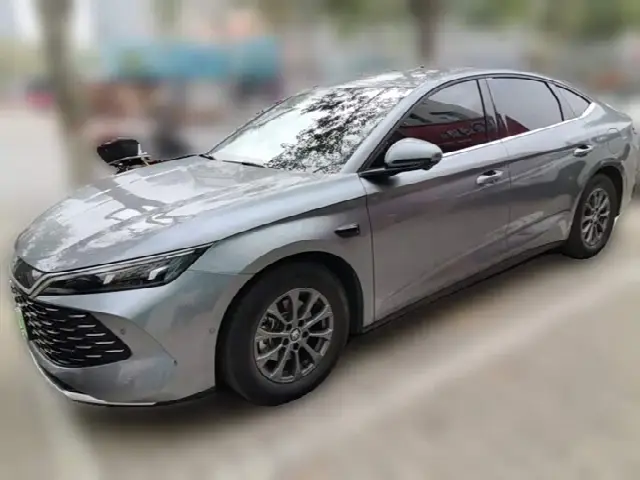 BYD Qin L 2025, 15 300 км