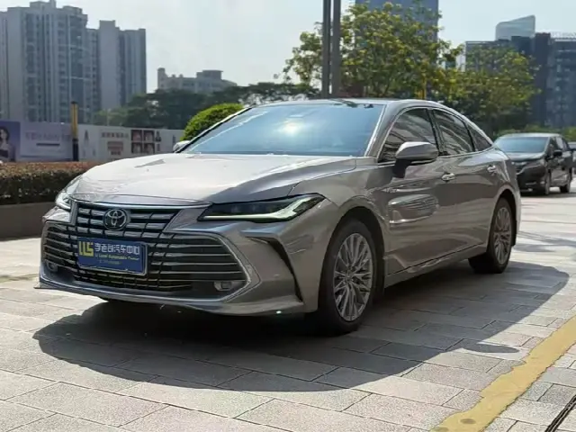 Toyota Avalon 2026, 12 000 км