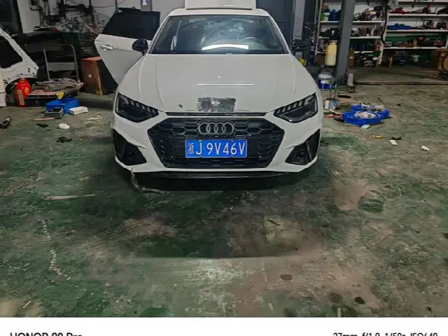 Audi A4L 2025, 4 100 км