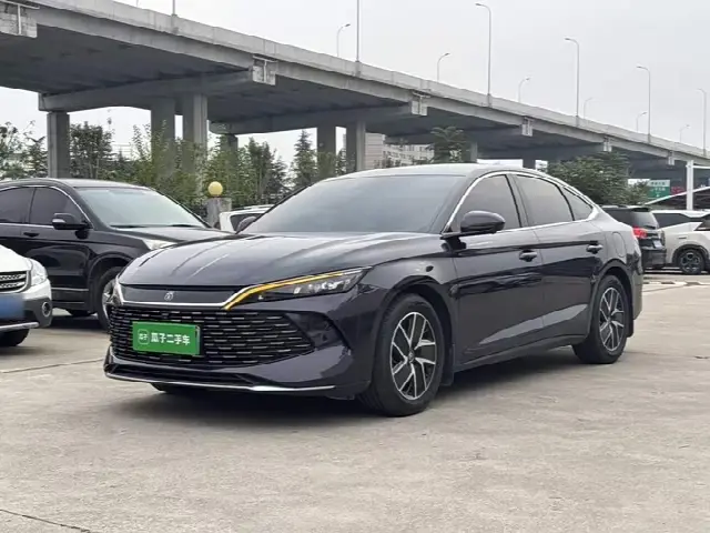 BYD Qin L 2024, 27 800 км