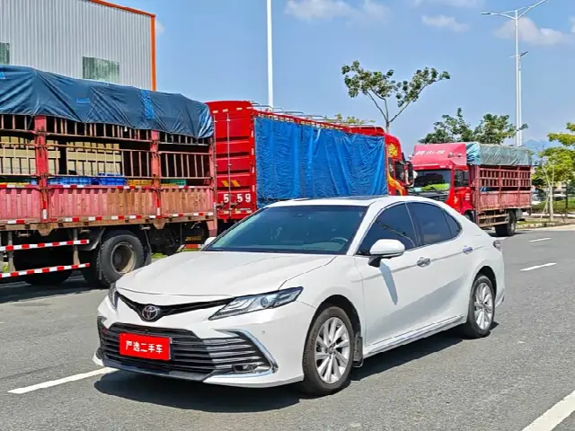Toyota Camry 2023, 50 000 км