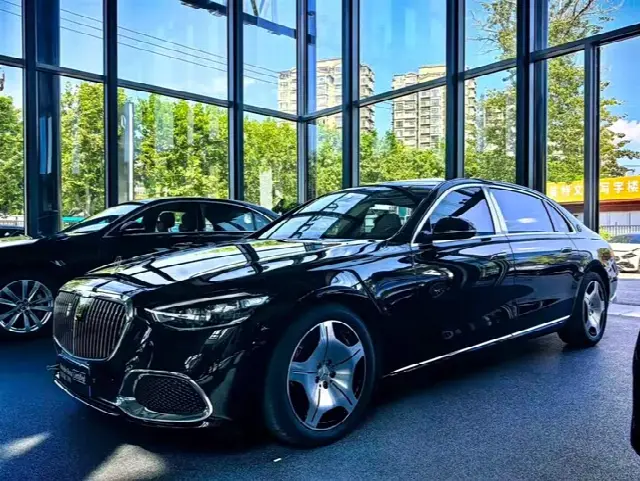 Mercedes-Benz Maybach S-Class 2024, 56 000 км