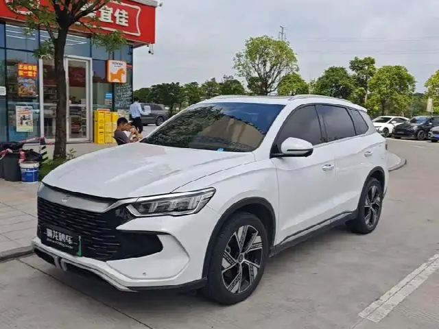 BYD Song Pro Hybrid 2023, 28 400 км