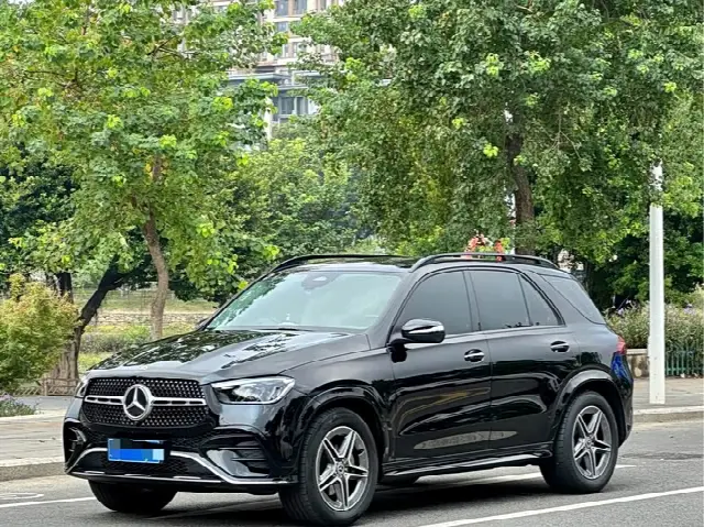 Mercedes-Benz GLE-Class 2025, 10 000 км