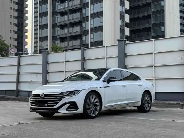 Volkswagen CC 2023, 70 000 км