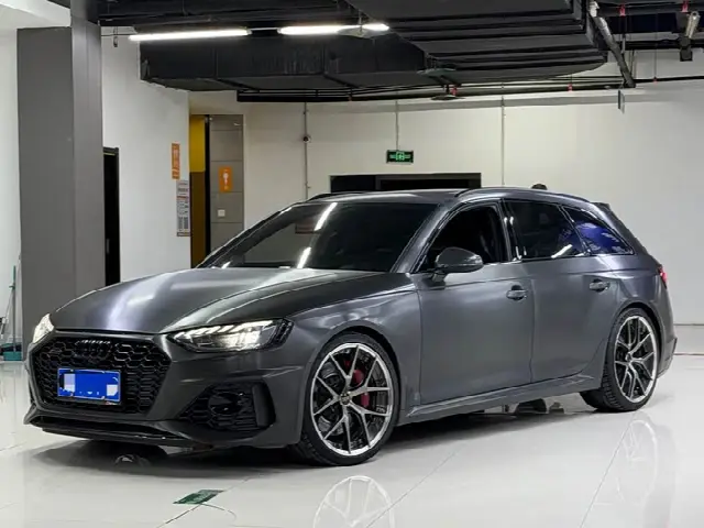 Audi RS 4 2022, 40 000 км