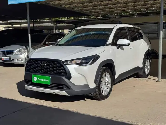 Toyota Corolla Cross 2022, 37 700 км