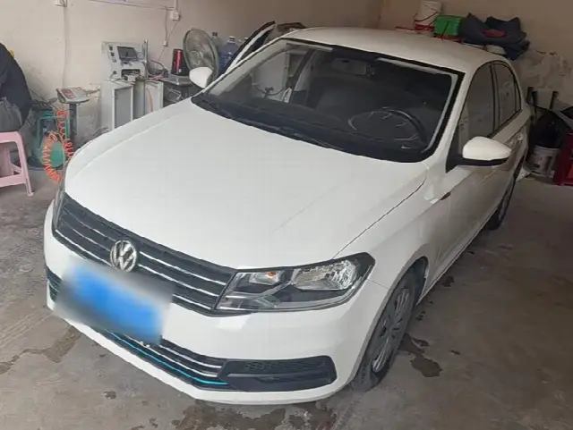 Volkswagen Santana 2021, 65 100 км