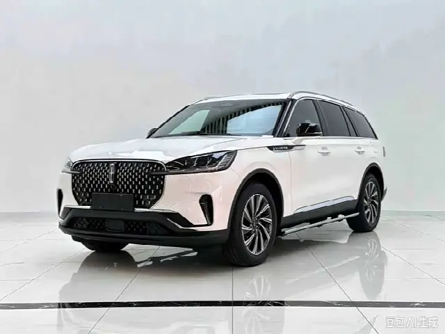 Lincoln Aviator 2024, 11 900 км