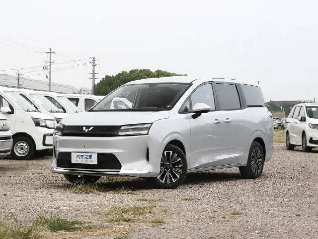 Wuling Starlight 730 Hybrid/EV 2026, новый