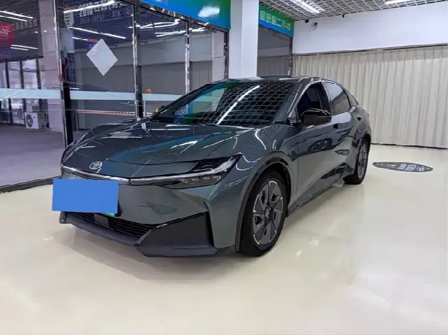 Toyota bZ3 2026, 20 000 км