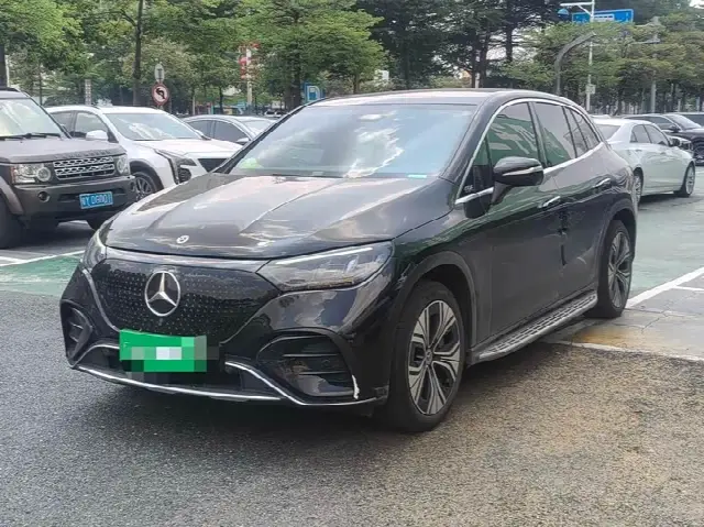 Mercedes-Benz EQE SUV 2024, 18 000 км
