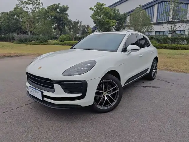 Porsche Macan 2023, 26 000 км