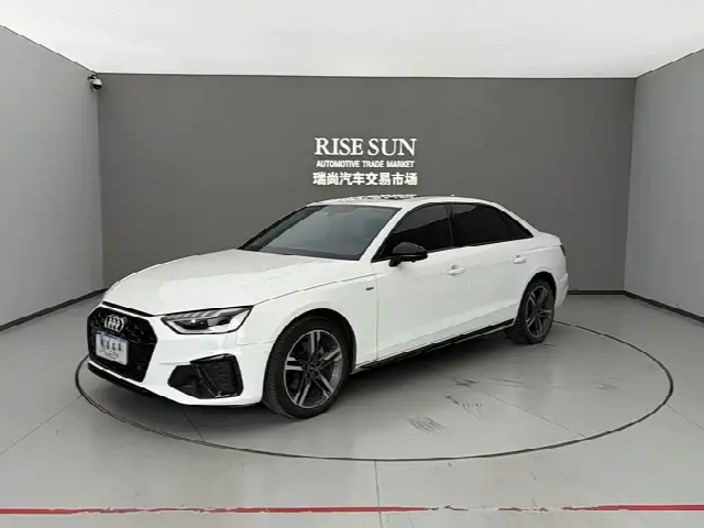 Audi A4L 2022, 87 000 км