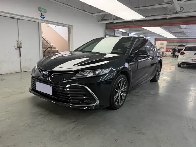 Toyota Camry 2021, 67 000 км