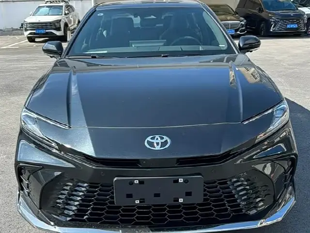 Toyota Camry 2026, 3 300 км