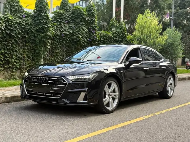 Audi A7L 2024, 57 000 км